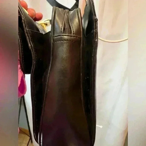 Mano Black Leather classic style shoulder bag - Picture 5 of 12